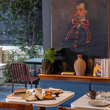 La Conversation Hotel