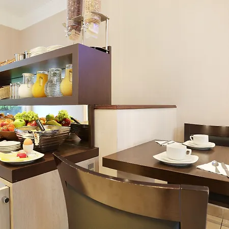 La Conversation Hotel 3*