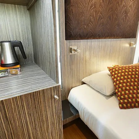 Du Moderne 3*
