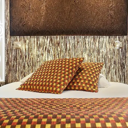 La Conversation Hotel