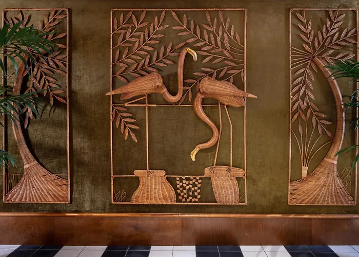 La Conversation 3* פריז