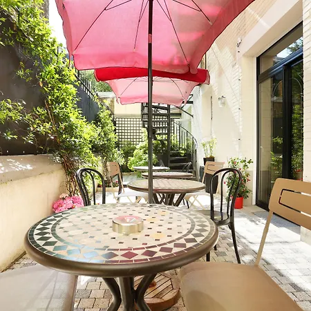 ホテル La Conversation 3*