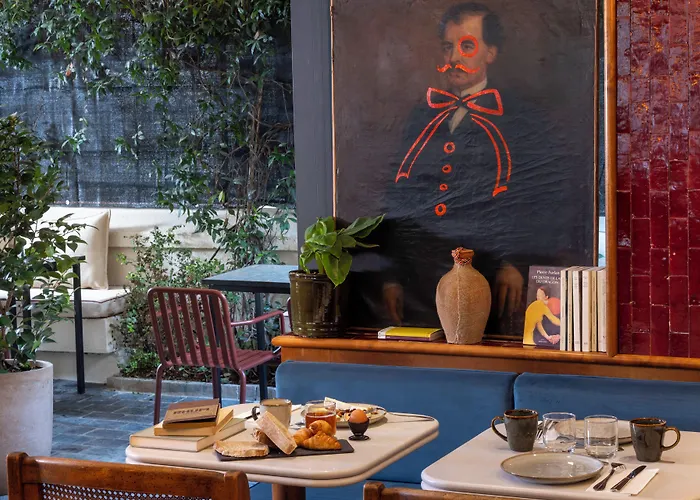 La Conversation Hotel